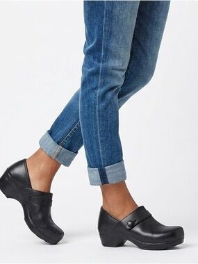 Dansko Solstice Black Leather Button Clogs - Size 38 (US Women's 7.5-8)
